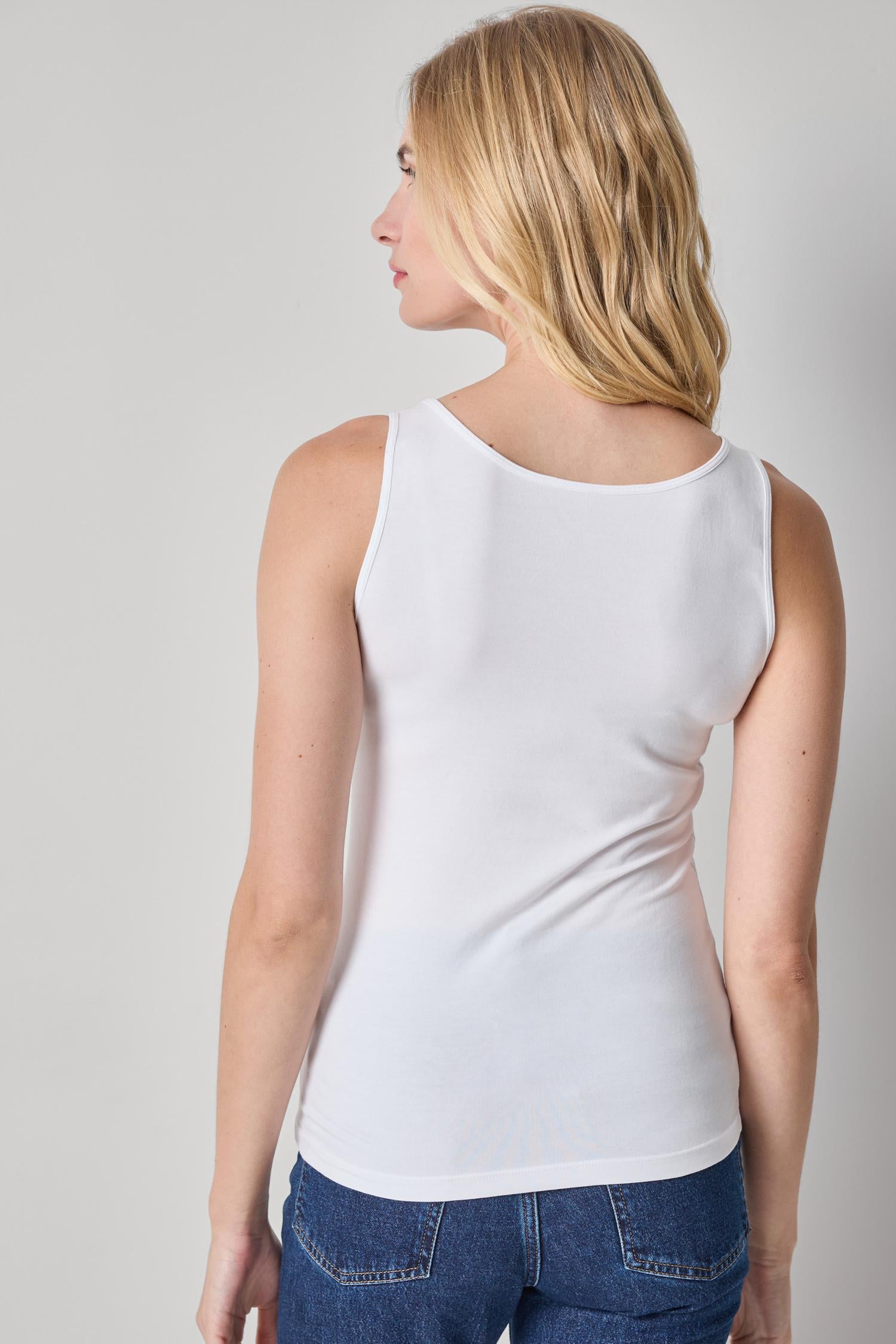 Scoop Tank in color White Image A2
