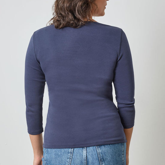 3/4 Sleeve V-Neck in color Dark Navy Image A4