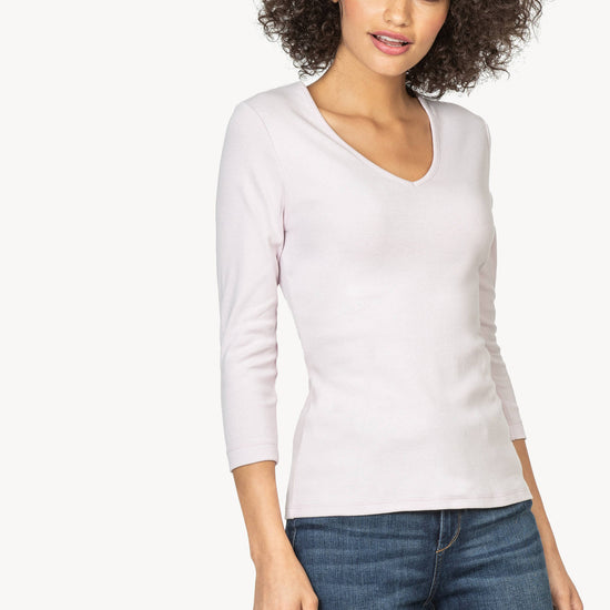 3/4 Sleeve V-Neck in color Freesia Image A1
