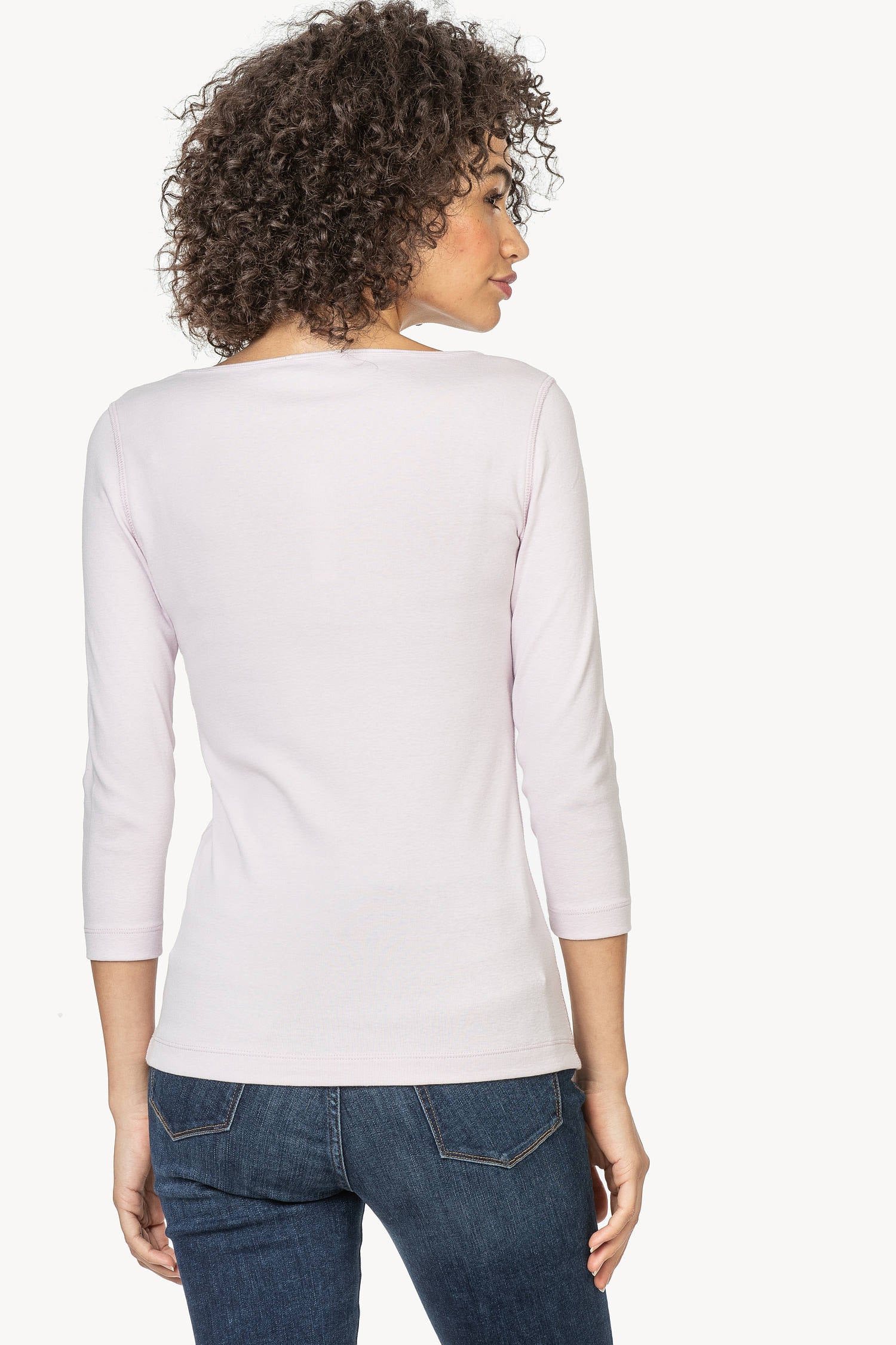 3/4 Sleeve V-Neck in color Freesia Image A2
