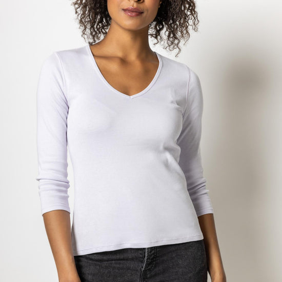 3/4 Sleeve V-Neck in color Lily Image A1