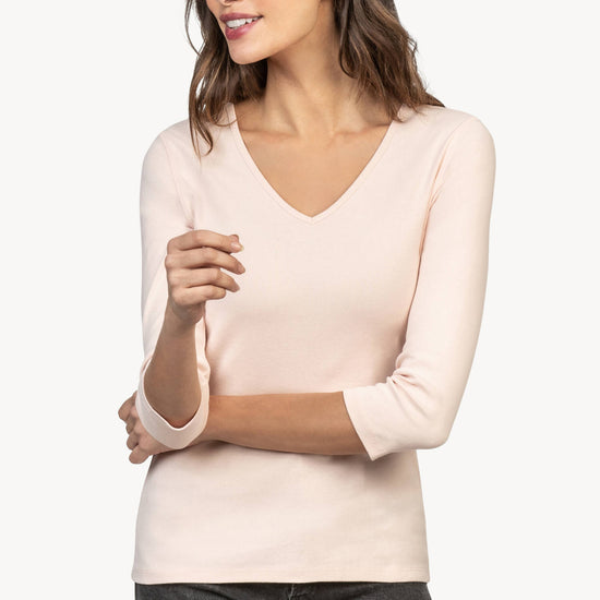 3/4 Sleeve V-Neck in color Peony Image A1