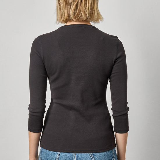 3/4 Sleeve Crew in color Black Image A2
