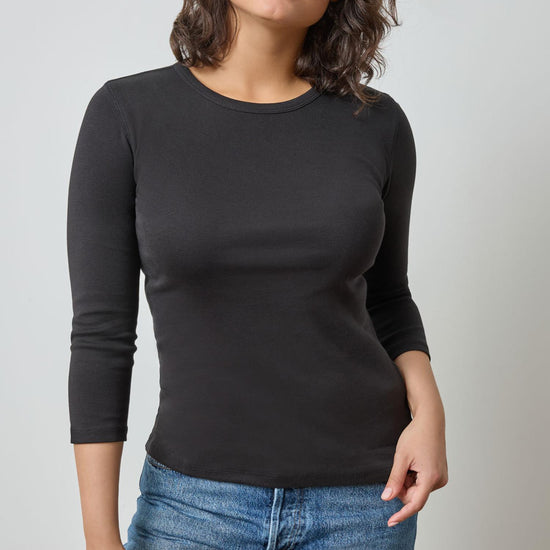 3/4 Sleeve Crew in color Black Image A3