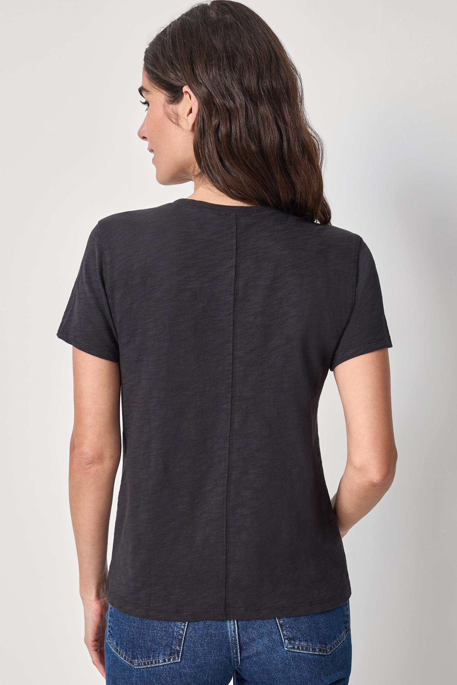 Short Sleeve Back Seam Crewneck in color Black Image A2