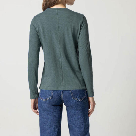Long Sleeve Crewneck in color Evergreen Image A2