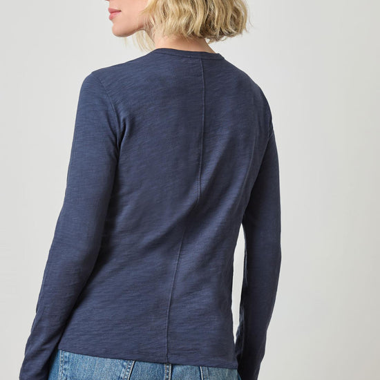 Long Sleeve Crewneck in color Navy Image A2