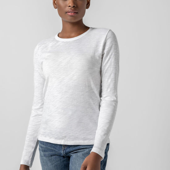 Long Sleeve Crewneck in color White Image A1
