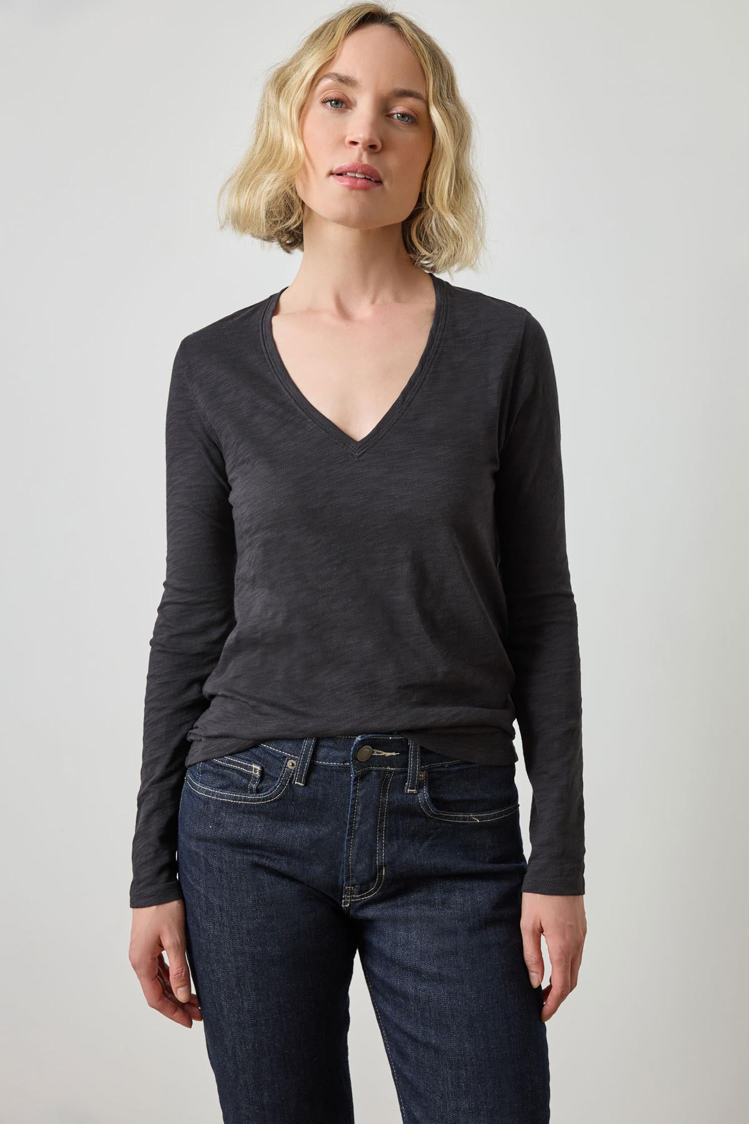 Long Sleeve V-Neck in color Black Image A1