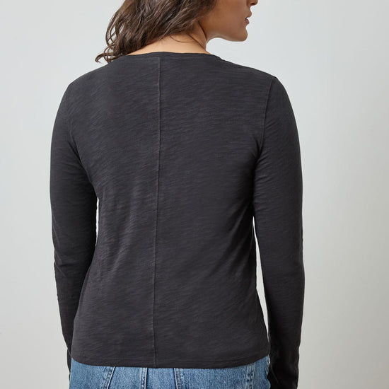 Long Sleeve V-Neck in color Black Image A4