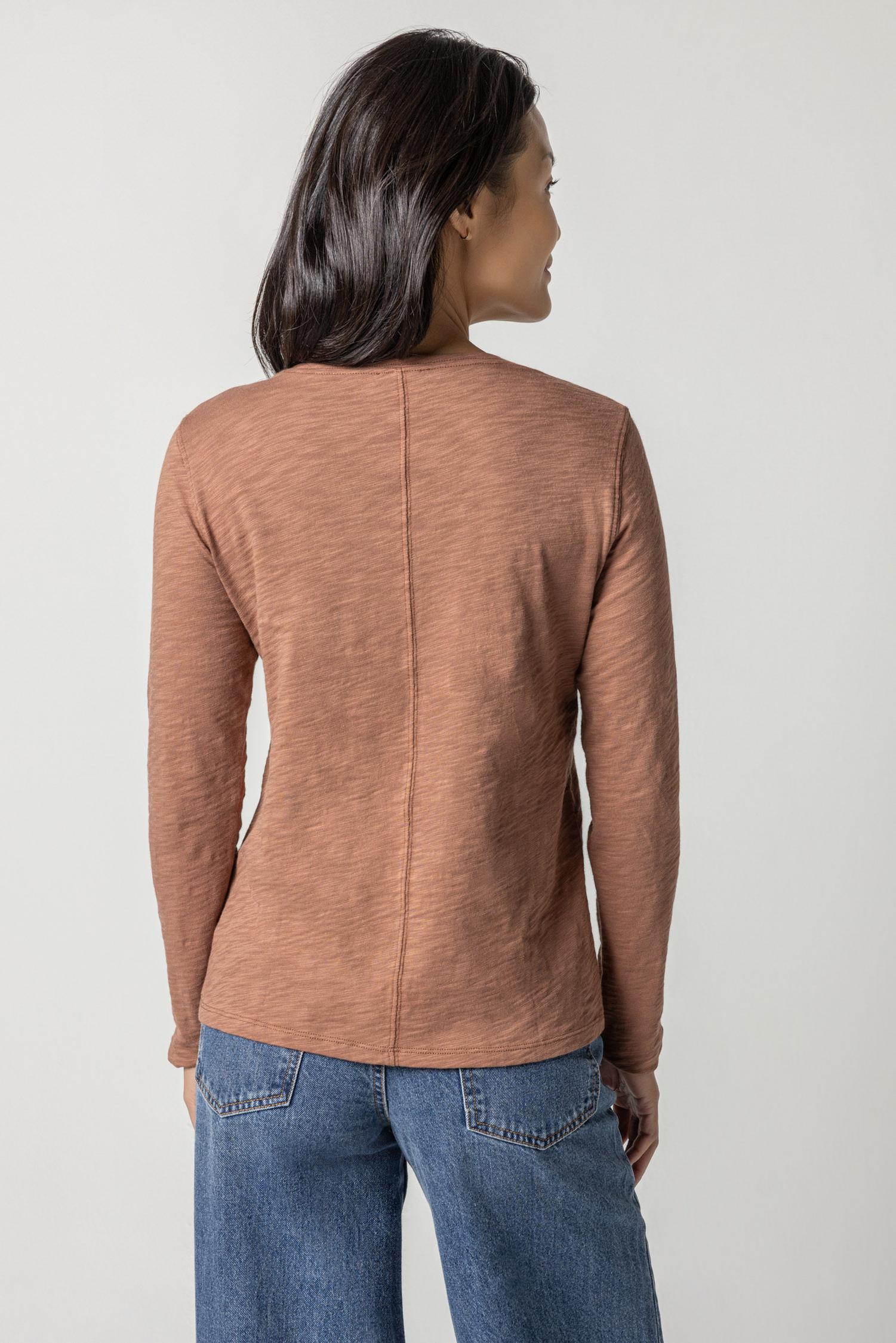 Long Sleeve V-Neck in color Clove Image A2
