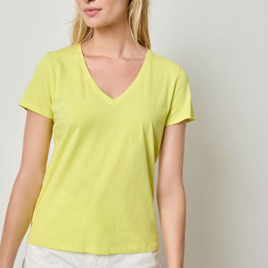 Short Sleeve V-Neck in color Keylime Image A1