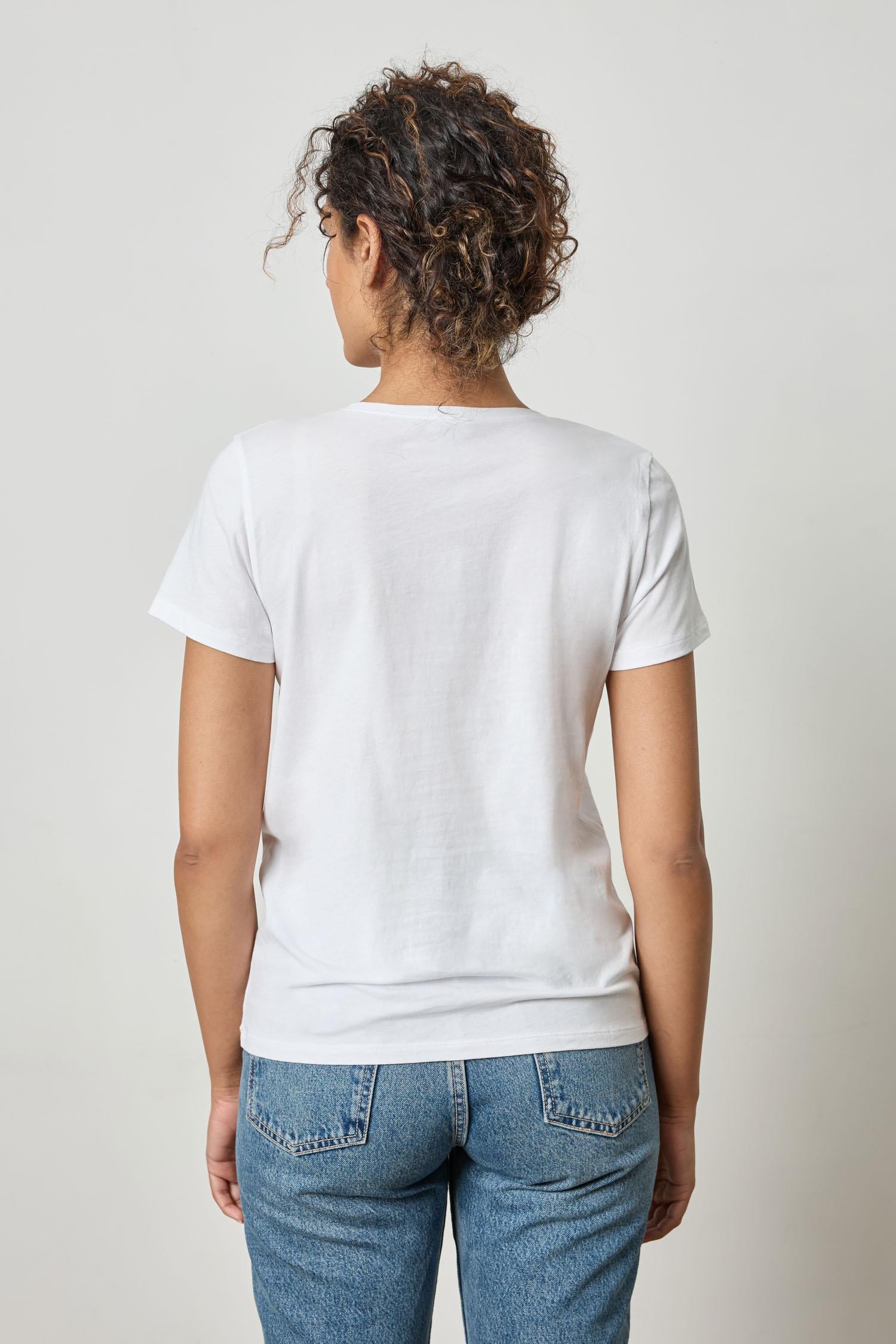 Short Sleeve V-Neck in color White Image A2