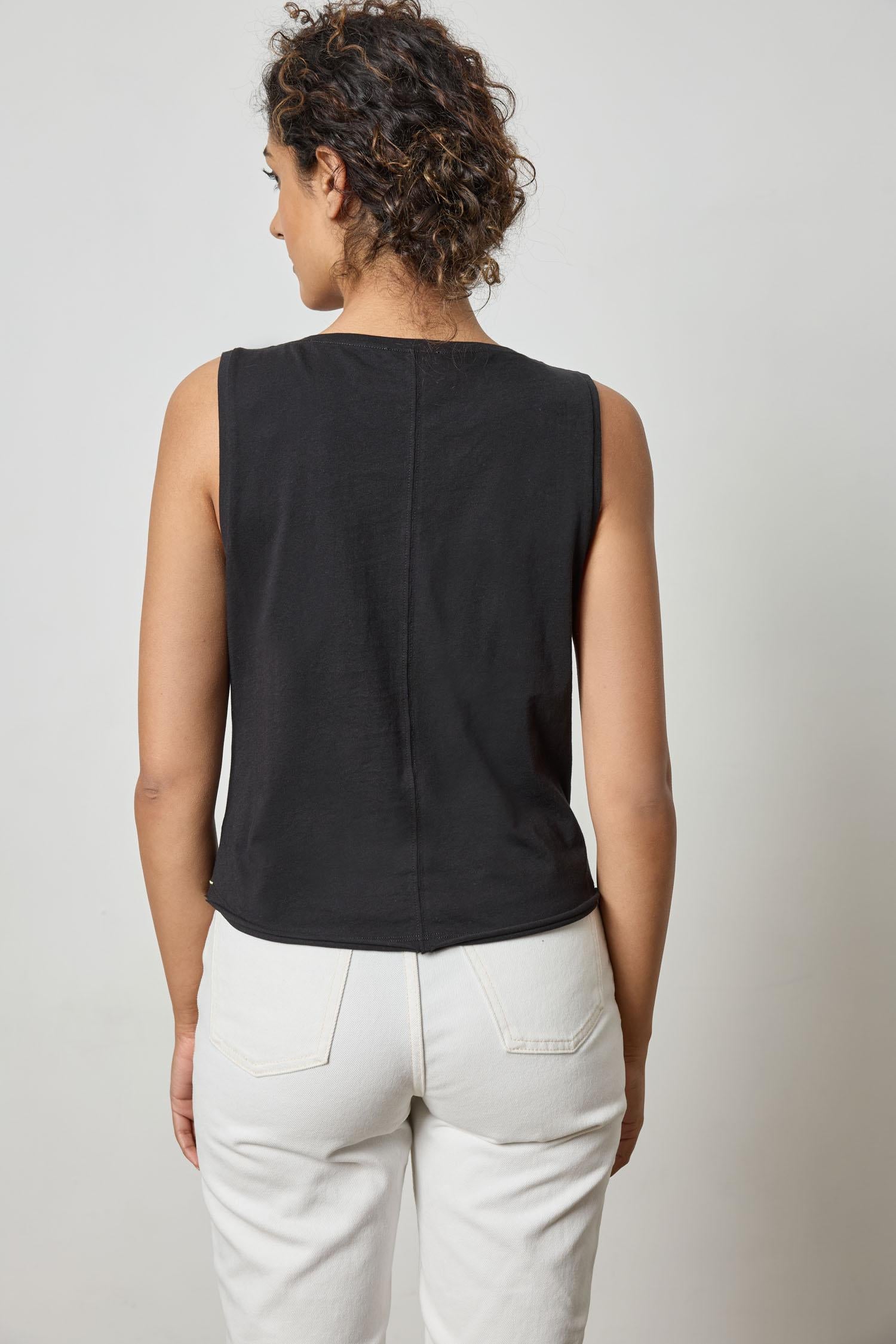 Curved Seam Tank Womens Top Black A2