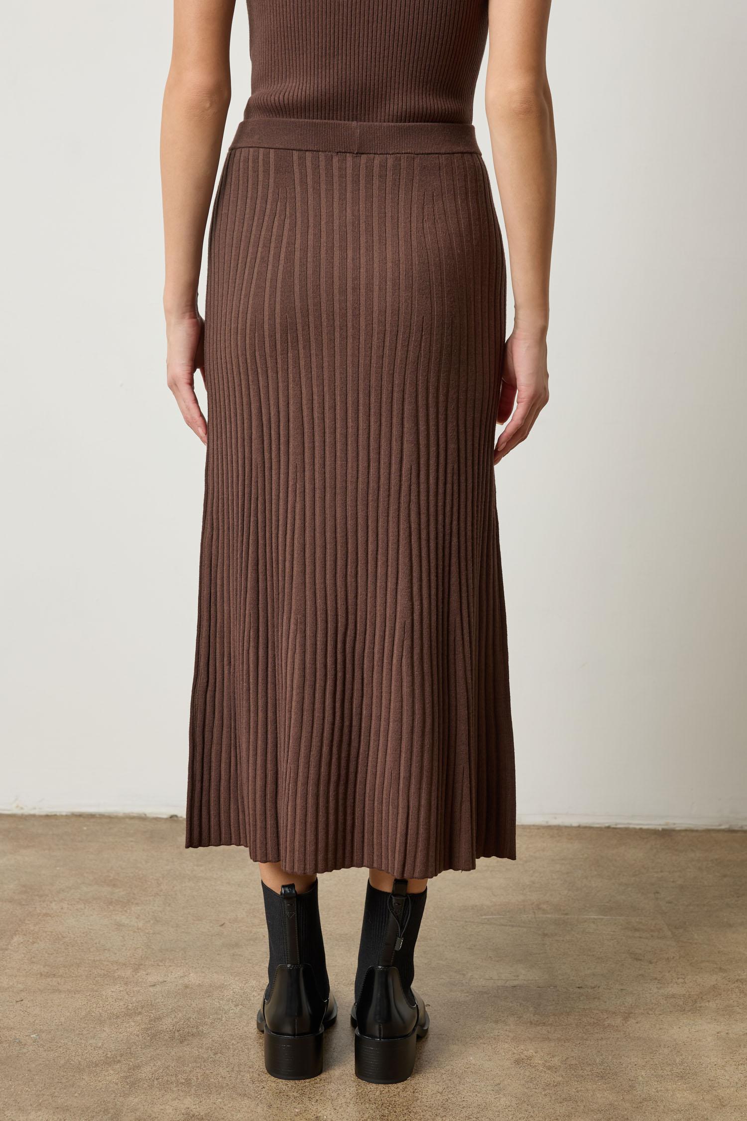 Straight Rib Skirt in color Mink Image A2