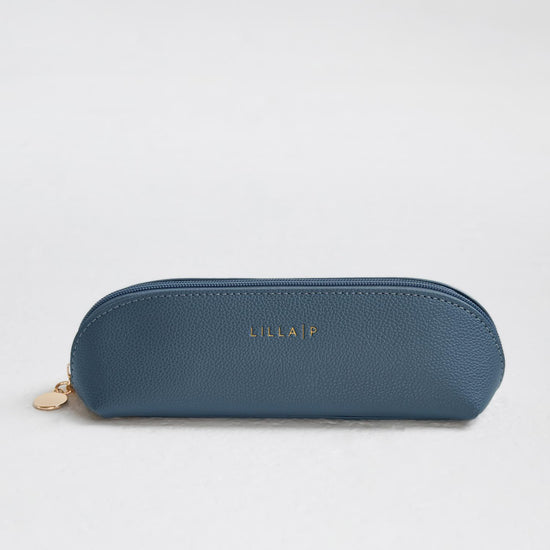 Make Up Bag in color Teal Image A1