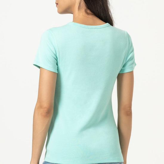 Short Sleeve Crew in color Aruba Image A2