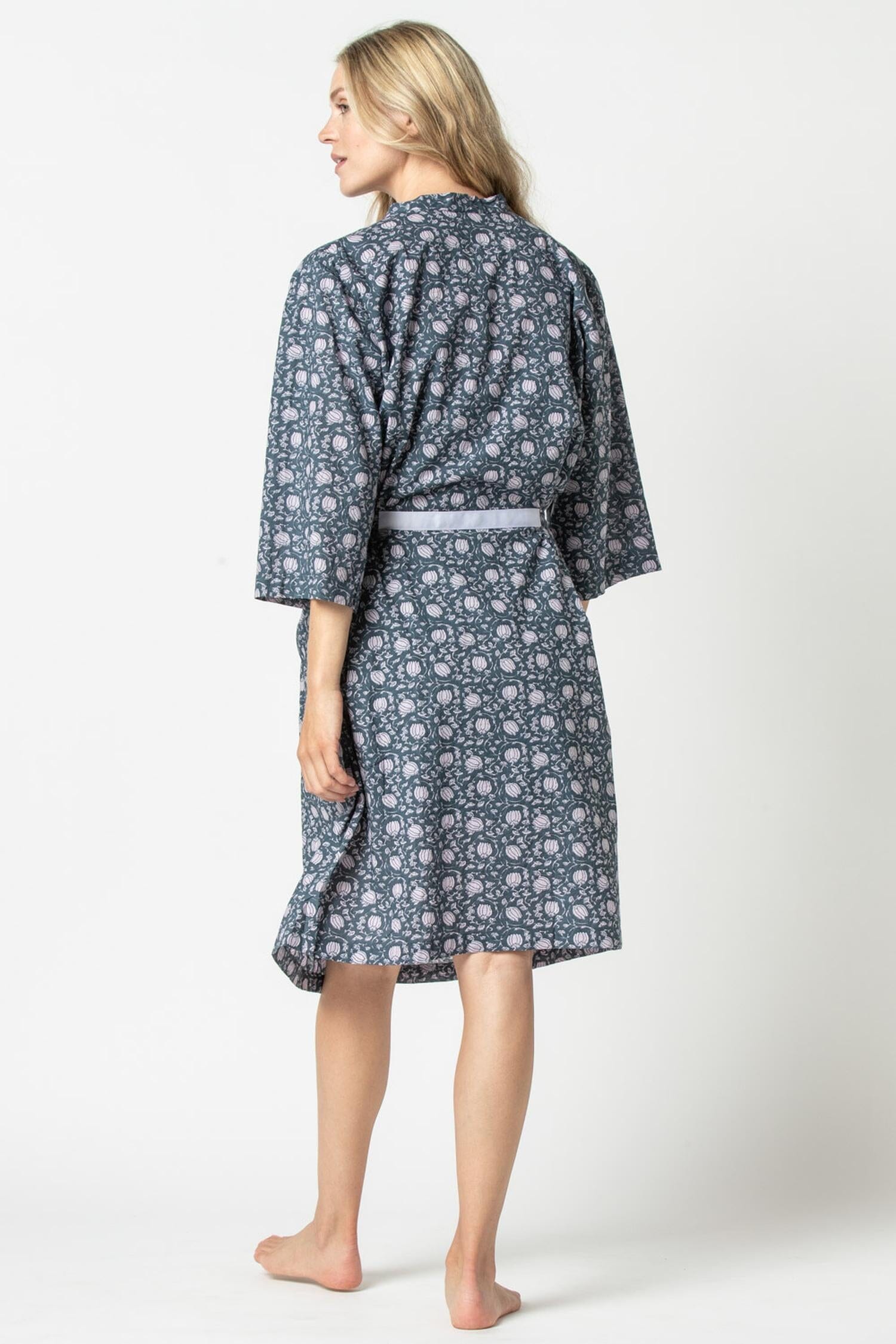 Robe Womens Robe Lily Print A4