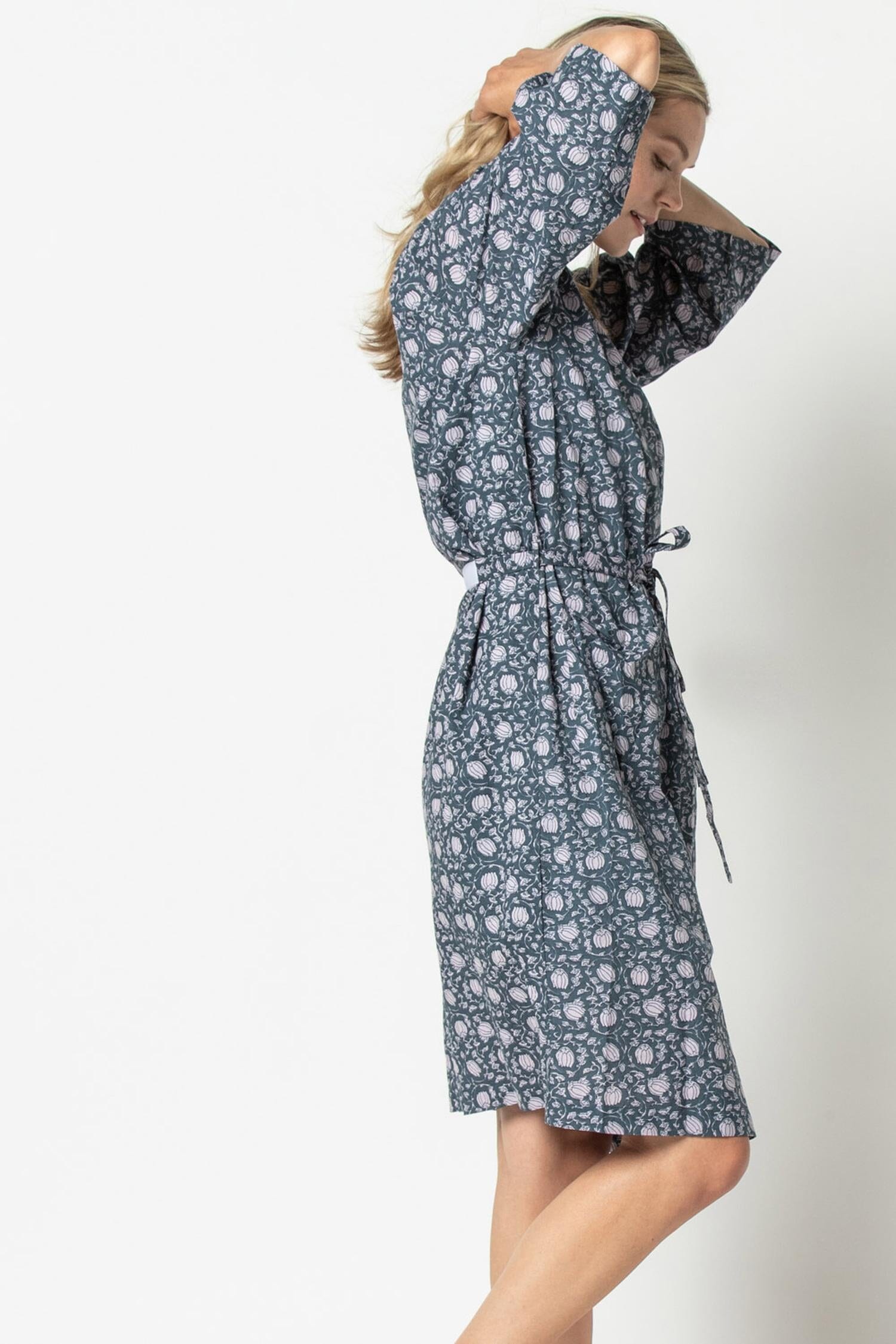 Robe Womens Robe Lily Print A5