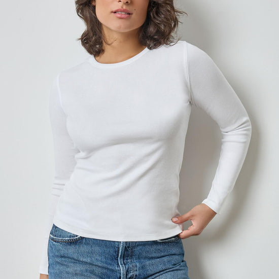 Long Sleeve Crew in color White Image A3