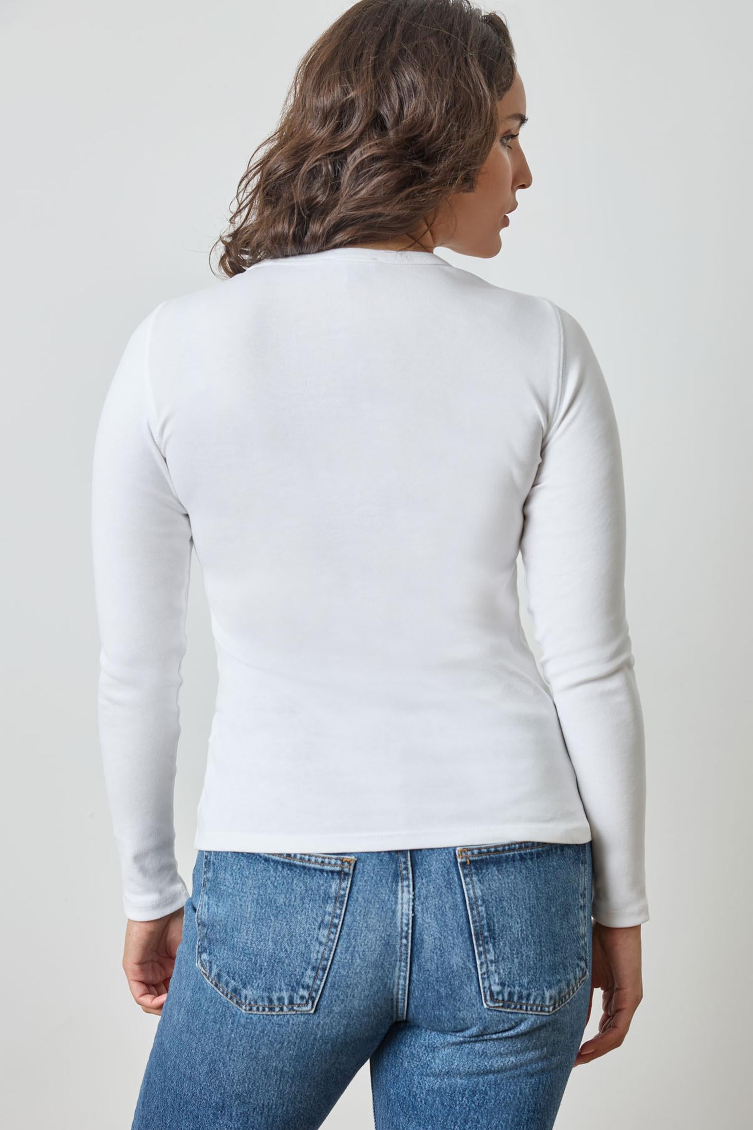 Long Sleeve Crew in color White Image A4