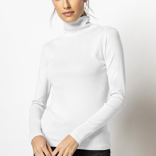 Long Sleeve Turtleneck Tee Womens Top White A4