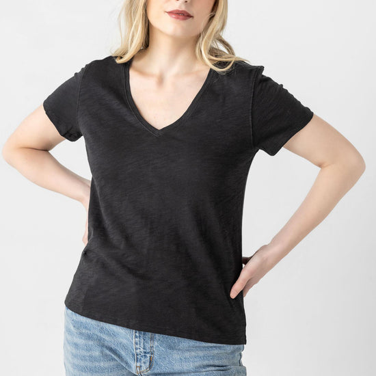 V-Neck Short Sleeve Back Seam Tee Womens Top Black A5