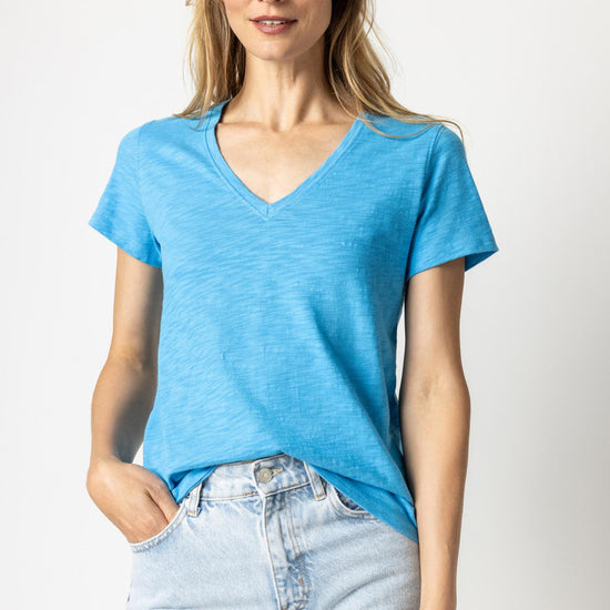 V-Neck Short Sleeve Back Seam Tee Womens Top Dutch A1