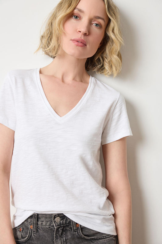 V-Neck Short Sleeve Back Seam Tee Womens Top White A1