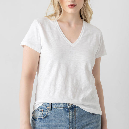 V-Neck Short Sleeve Back Seam Tee Womens Top White A4