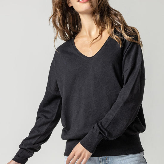 Easy V-Neck Pullover Sweater Womens Sweater Black A1