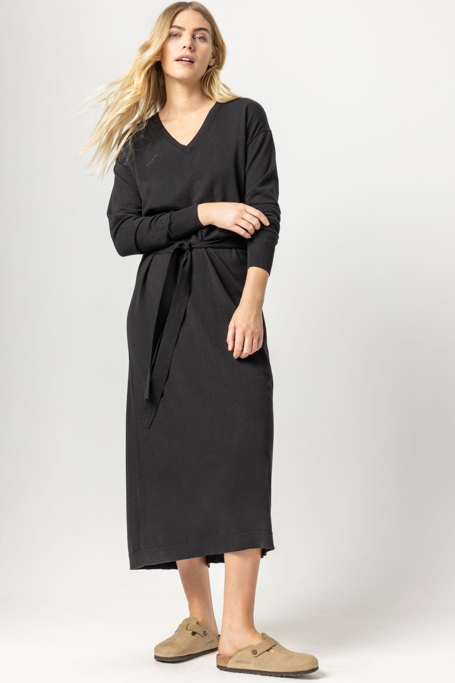 Easy V-Neck Sweater Dress Womens Dress Black A1