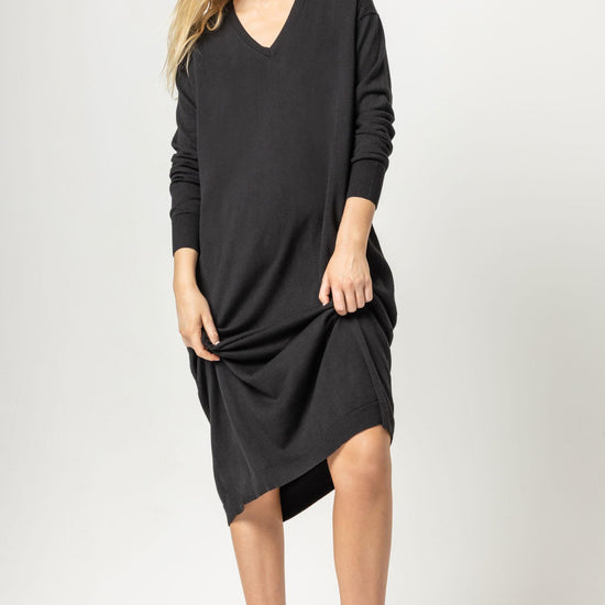 Easy V-Neck Sweater Dress Womens Dress Black A3