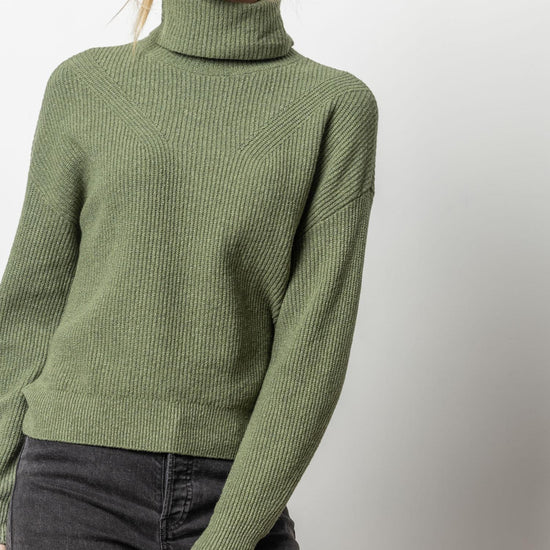 Relaxed Rib Turtleneck Sweater Womens Sweater Wintergreen A1