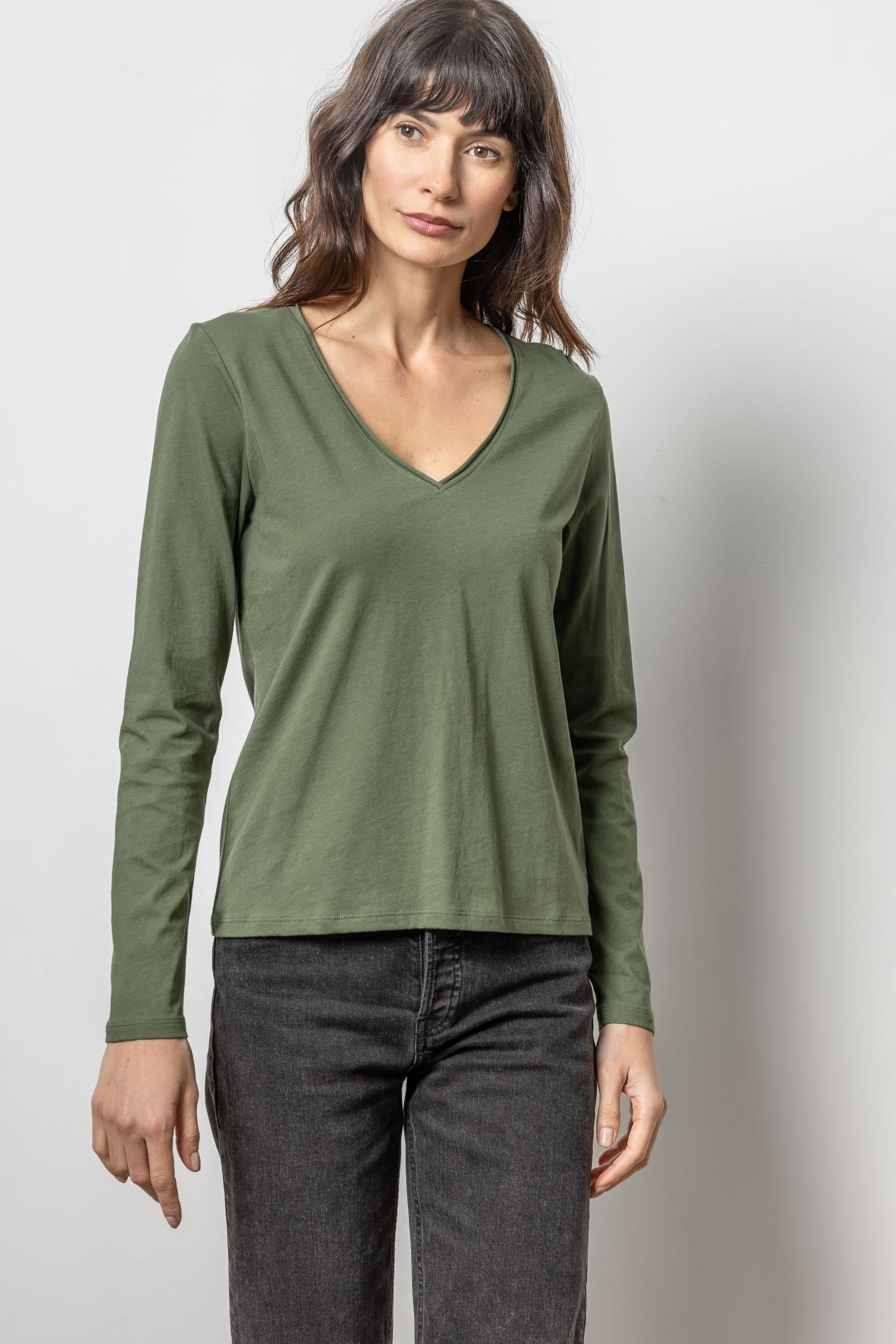 Rolled Edge V-Neck Tee Womens Top Elm A1