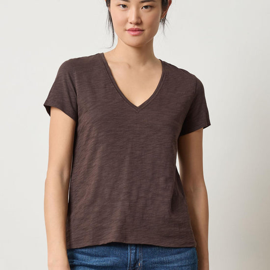 Short Sleeve Back Seam V-Neck Womens Top Espresso A1