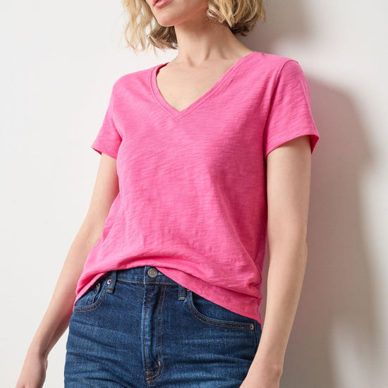 Short Sleeve Back Seam V-Neck Womens Top Rosebud A1