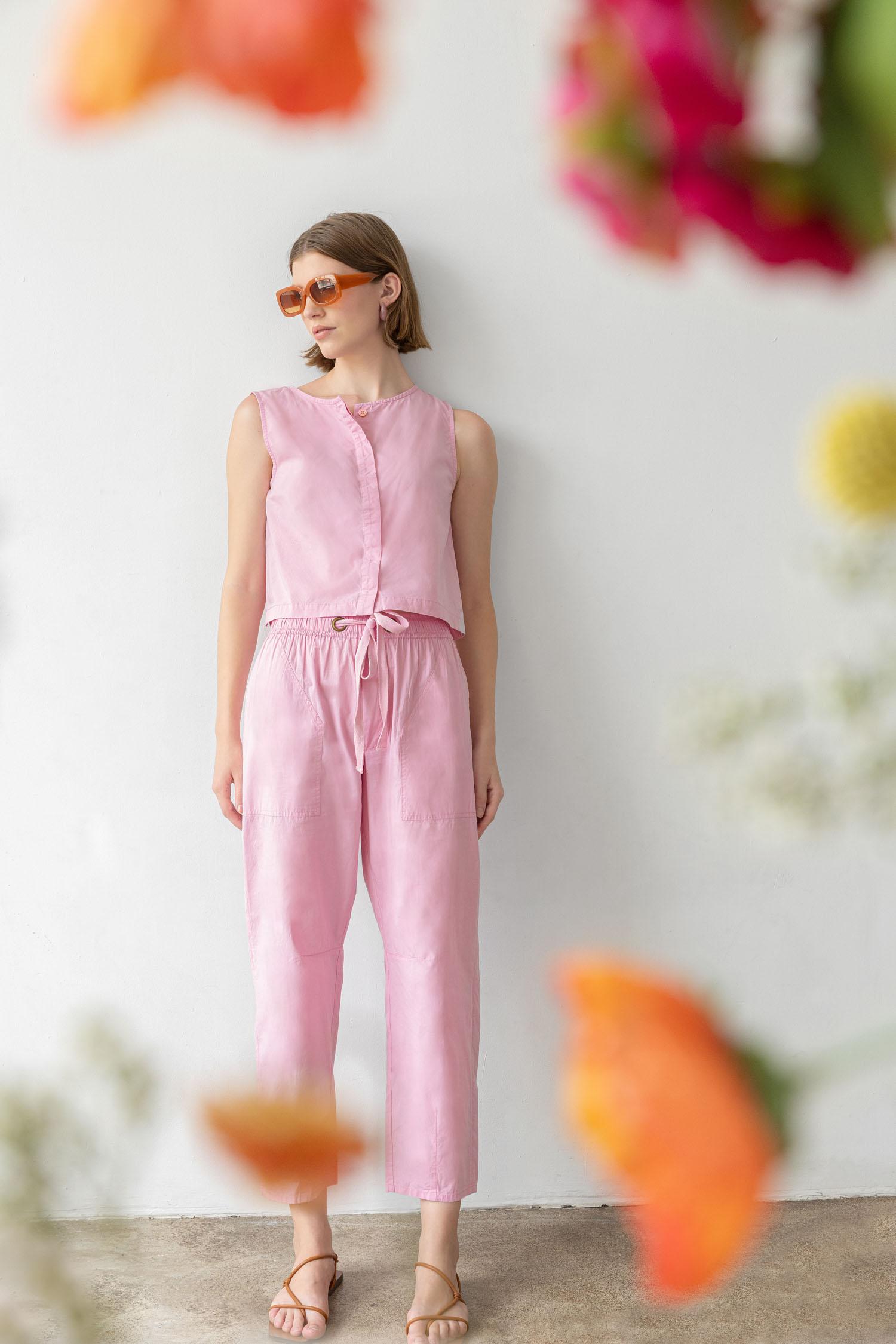 Everyday Poplin Pant in color Taffy Image C1