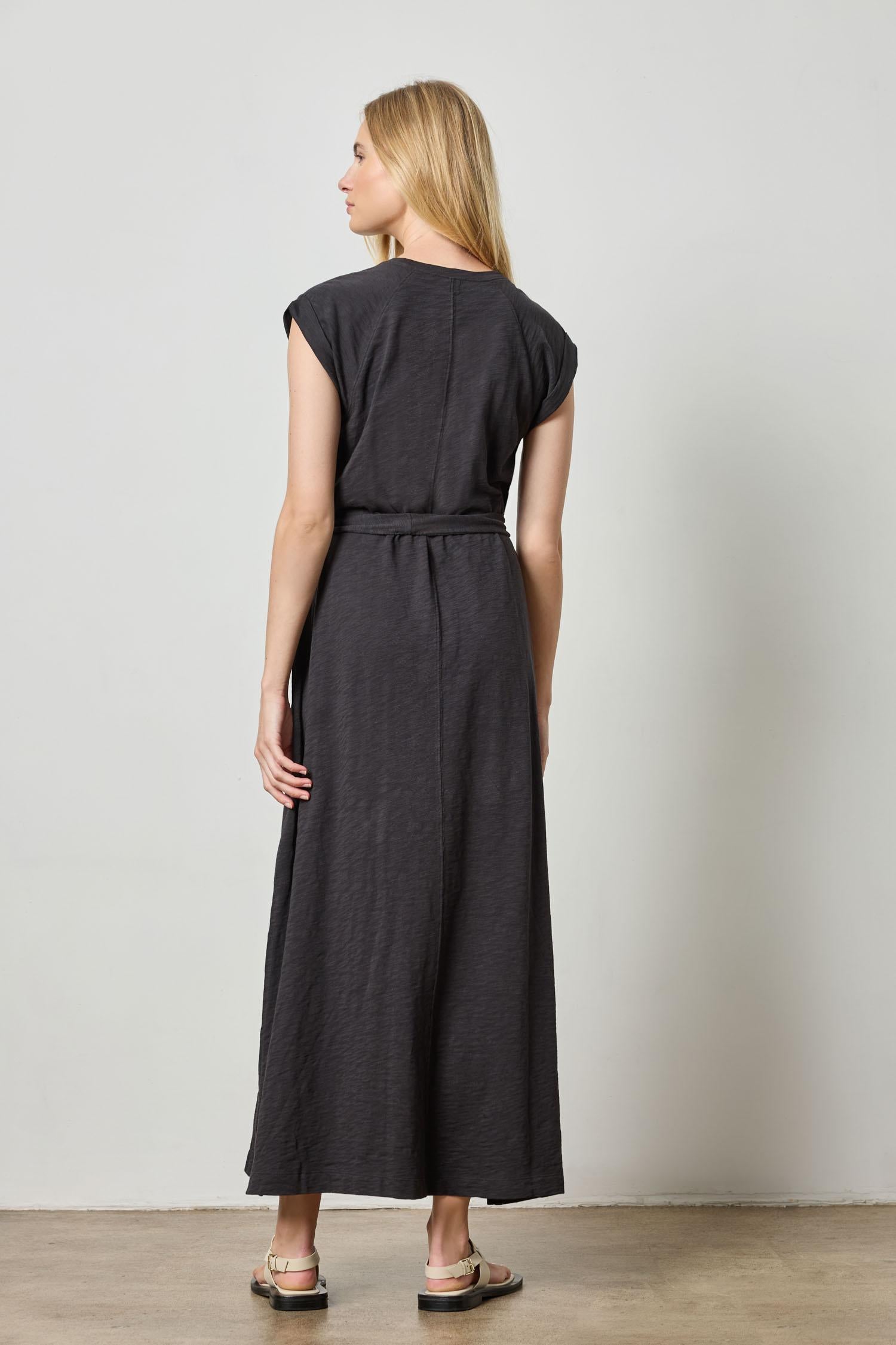 Saddle Sleeve Maxi Dress Womens Dress Black A2