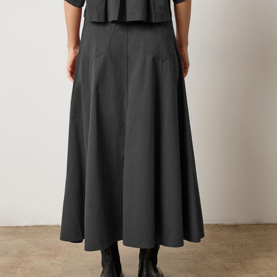Seamed Maxi Skirt in color Black Image A2