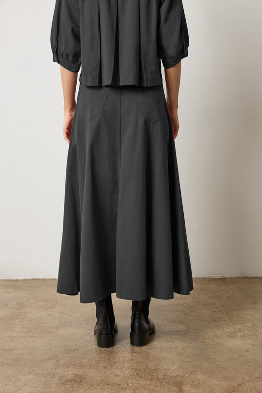 Seamed Maxi Skirt in color Black Image A2
