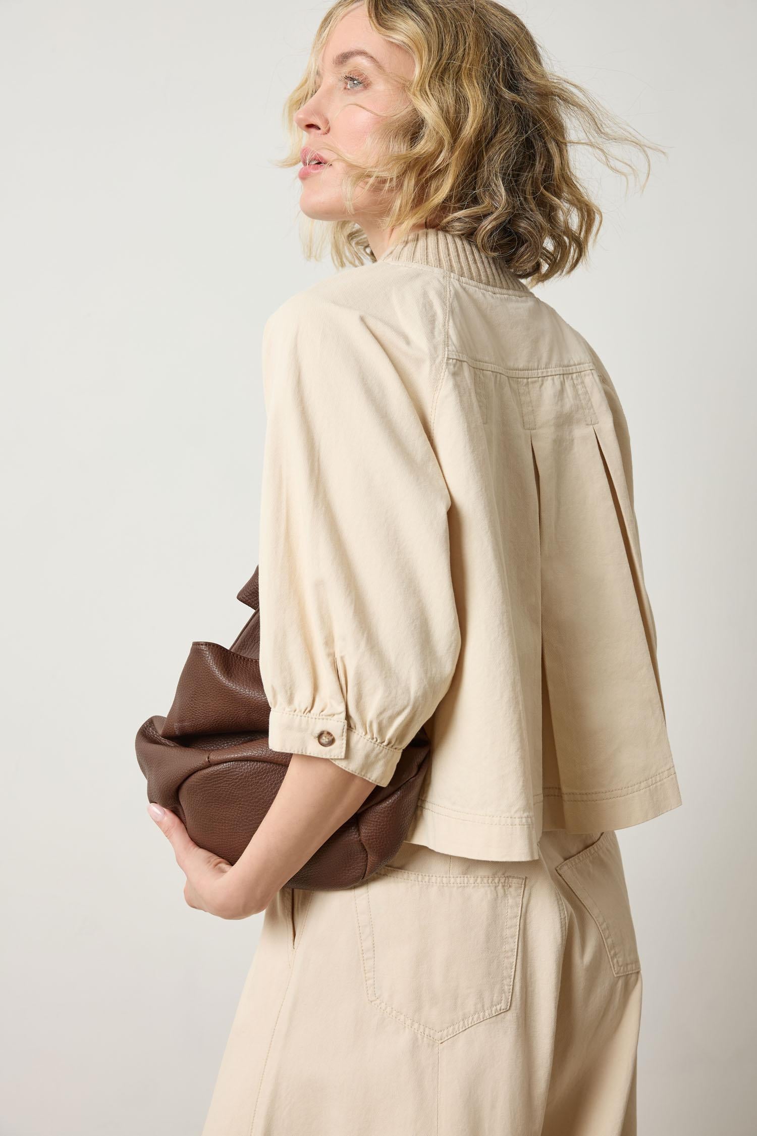 Knit Collar Twill Top in color Eggshell Image A4