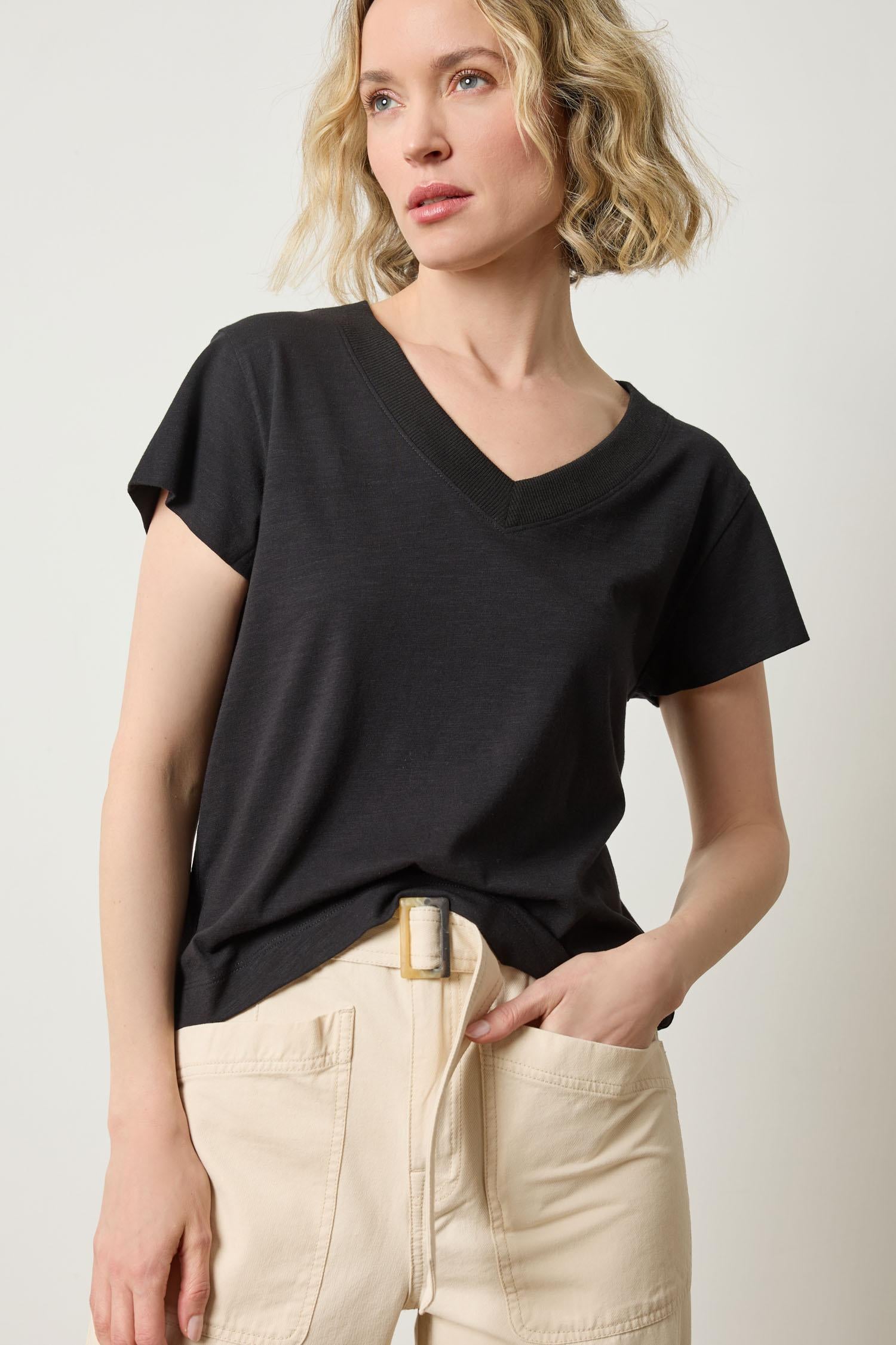 Relaxed Short Sleeve V-Neck Tee Womens Top Black A1