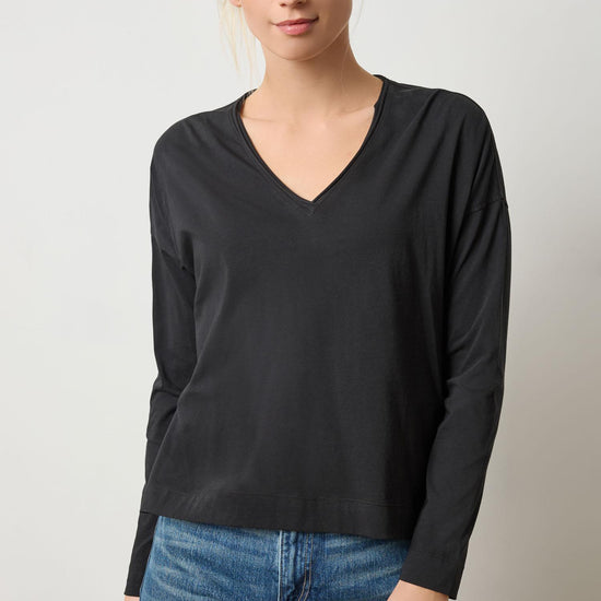 Long Sleeve Cut Edge V-Neck Womens Top Black A1