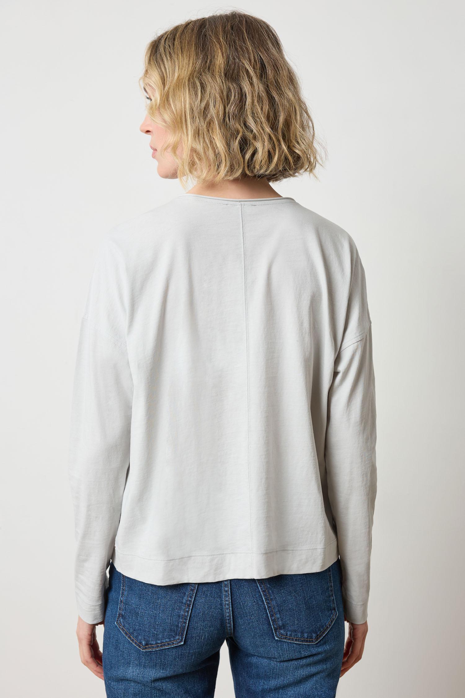 Long Sleeve Cut Edge V-Neck Womens Top Grey Mist A2