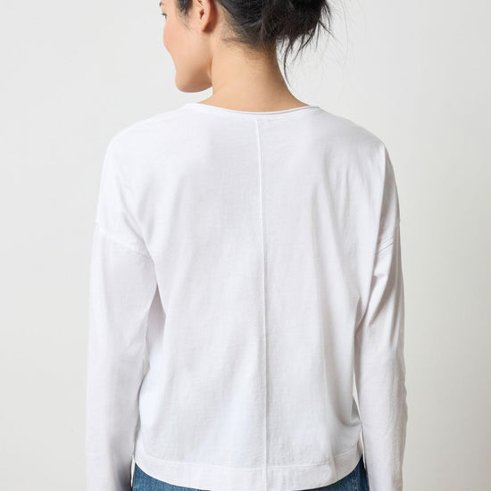 Long Sleeve Cut Edge V-Neck Womens Top White A2