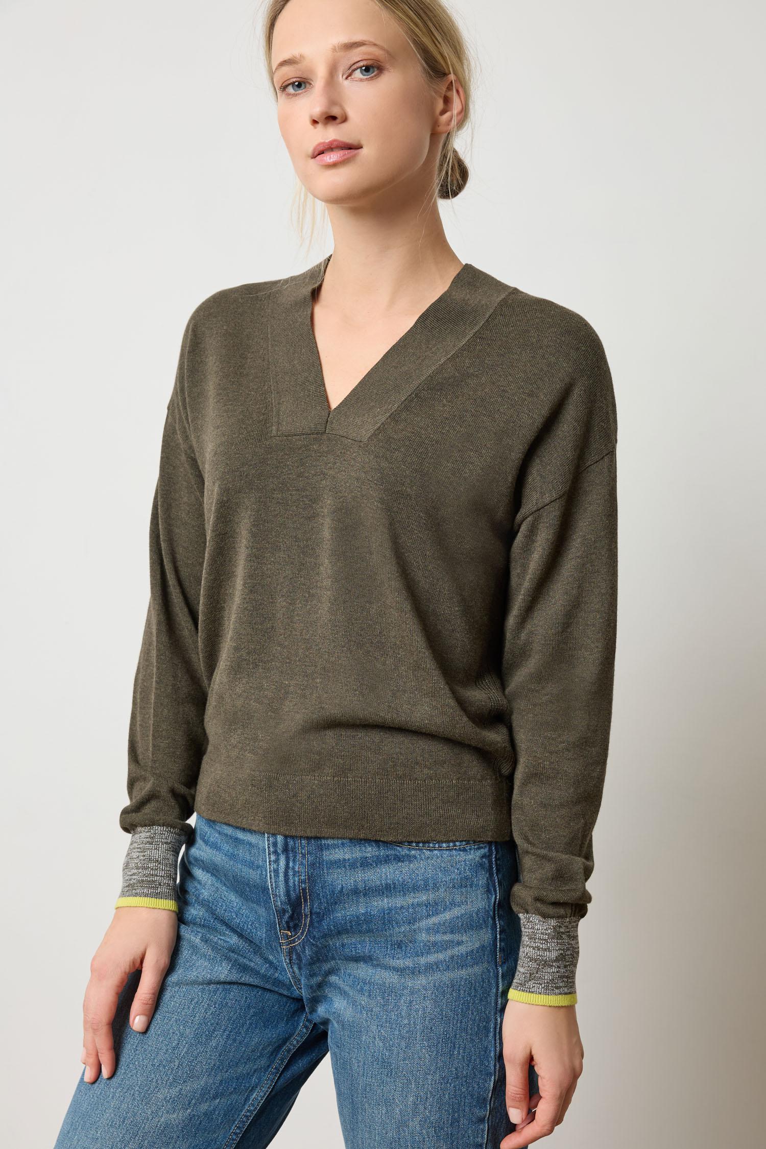 V-Neck Pullover Sweater Womens Sweater Fir A1