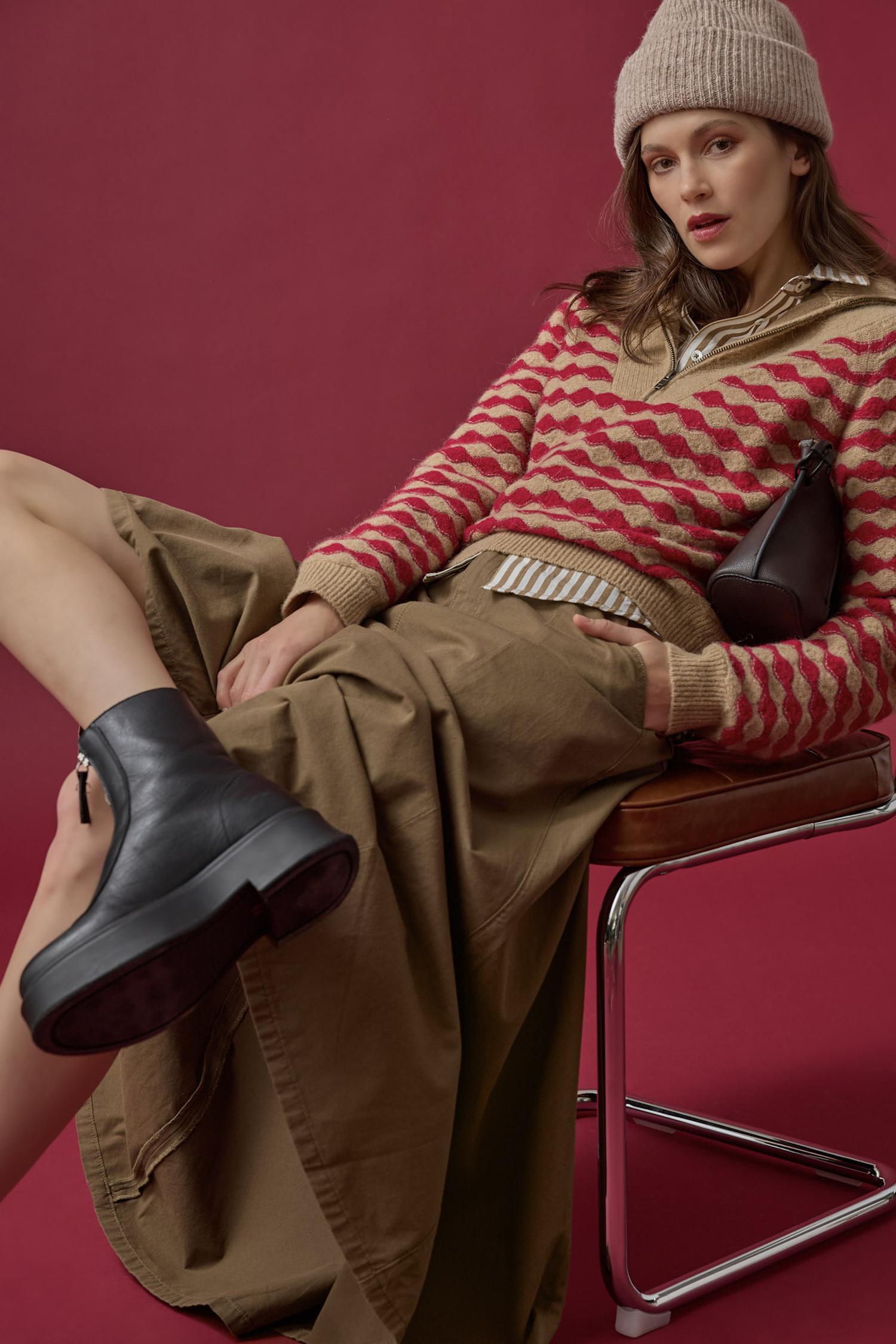 Eaphi TAPE EMBROIDERY MIX KNIT ブラウン Eaphi TAPE EMBROIDERY MIX KNIT brown - メルカリ