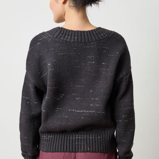 Oversized V-Neck Sweater in color Black Combo Image A2