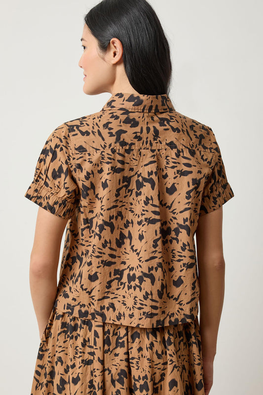 Elastic Cuff Button Down Womens Top Animal Floral A2